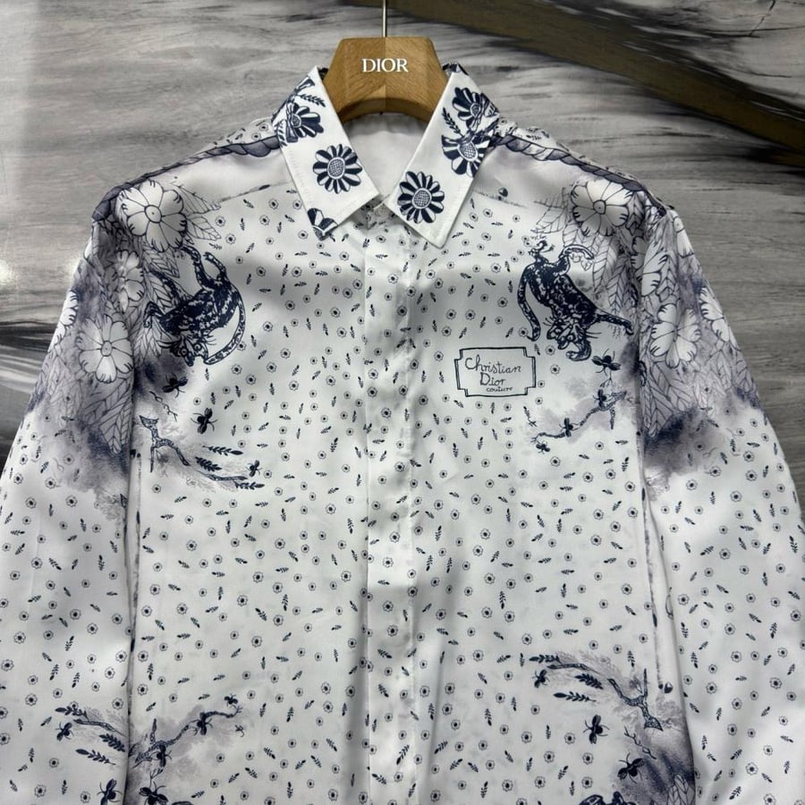 DIOR