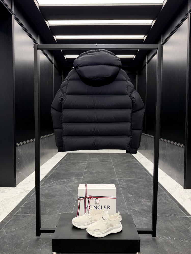 MONCLER