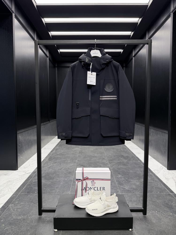 MONCLER