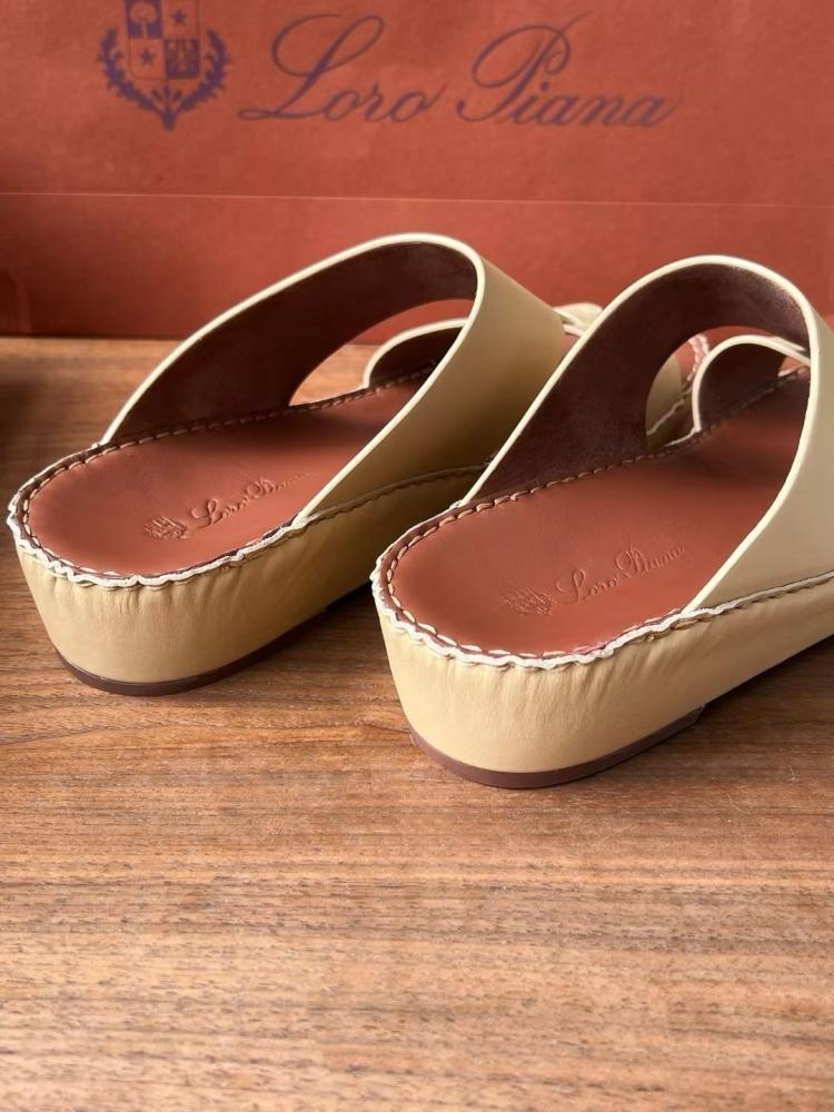 LORO PIANA
