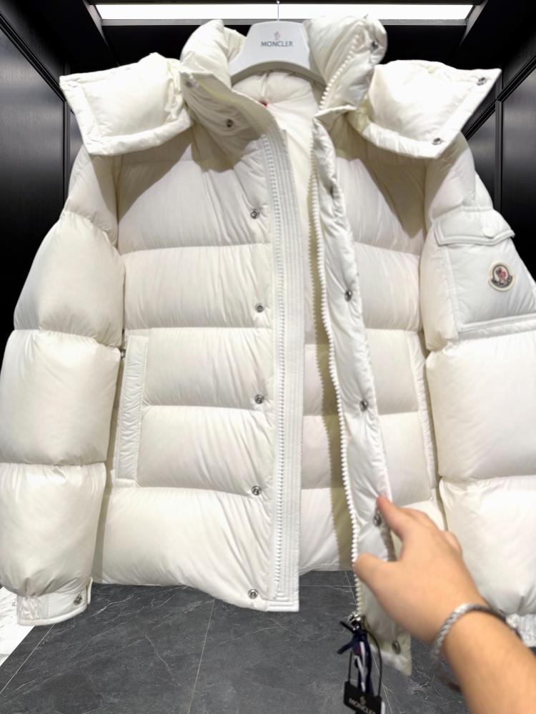 MONCLER