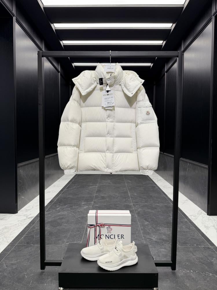 MONCLER
