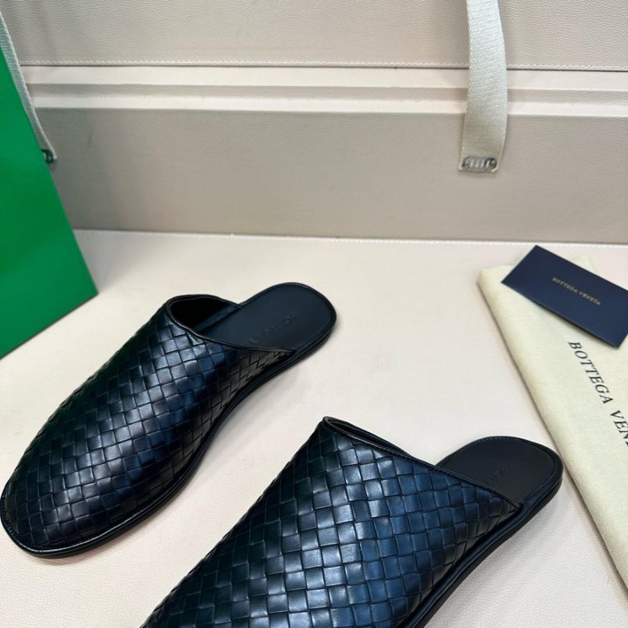 BOTTEGA VENETA