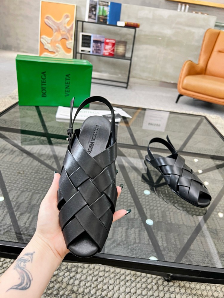 BOTTEGA VENETA
