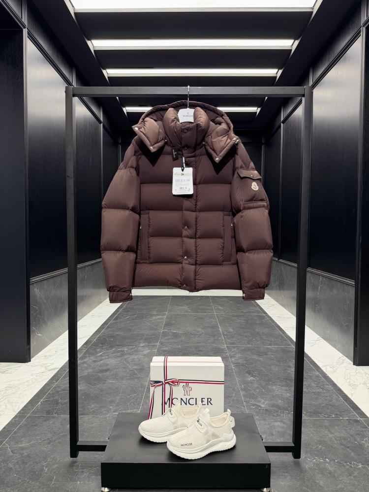 MONCLER