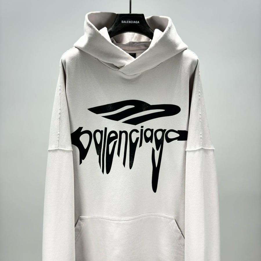BALENCIAGA