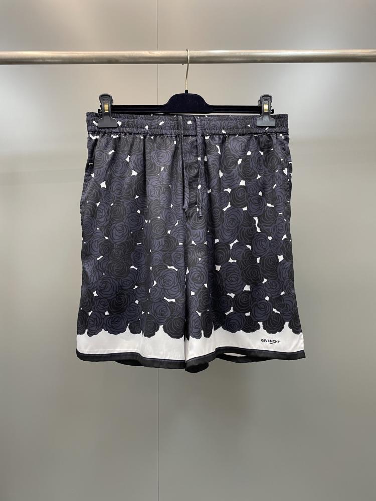 GIVENCHY