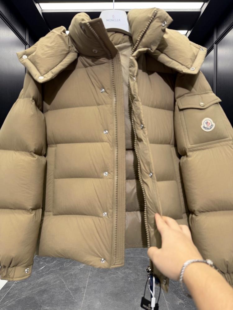 MONCLER
