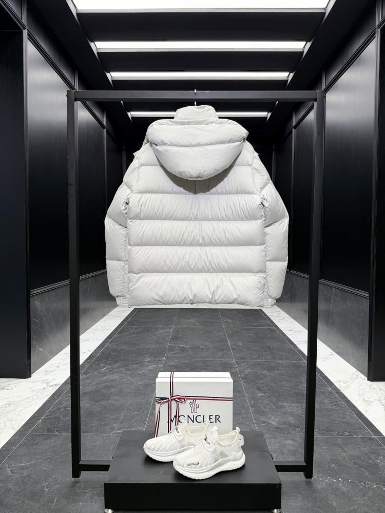 MONCLER