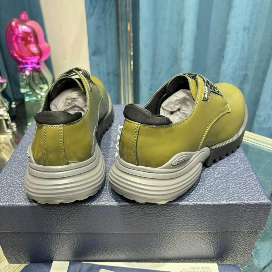 DIOR