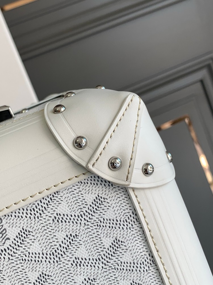 GOYARD