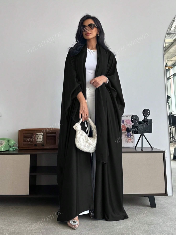عباءة فضفاضة بأكمام واسعة طويلة الطول