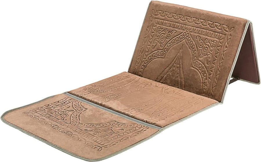 Prayer rug with backrest