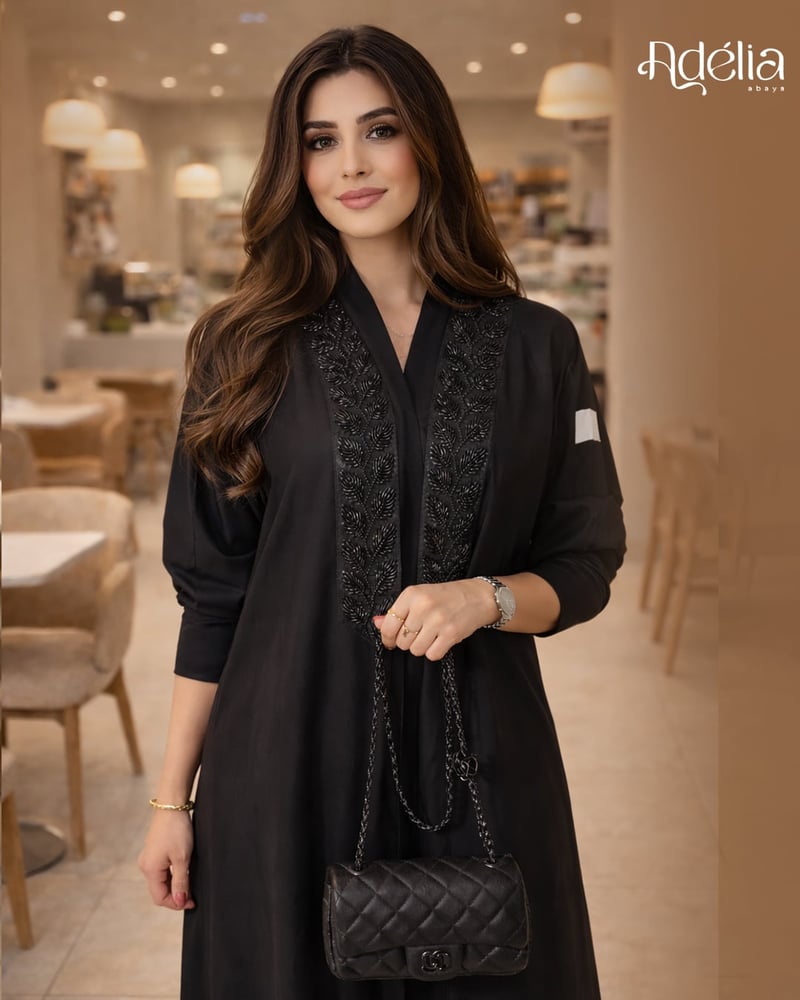 عباية لمسة فخامة