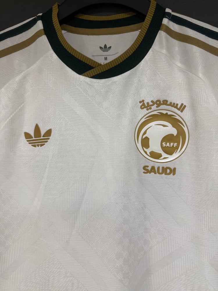 تيشرت المنتخب السعودي الثاني 25-26