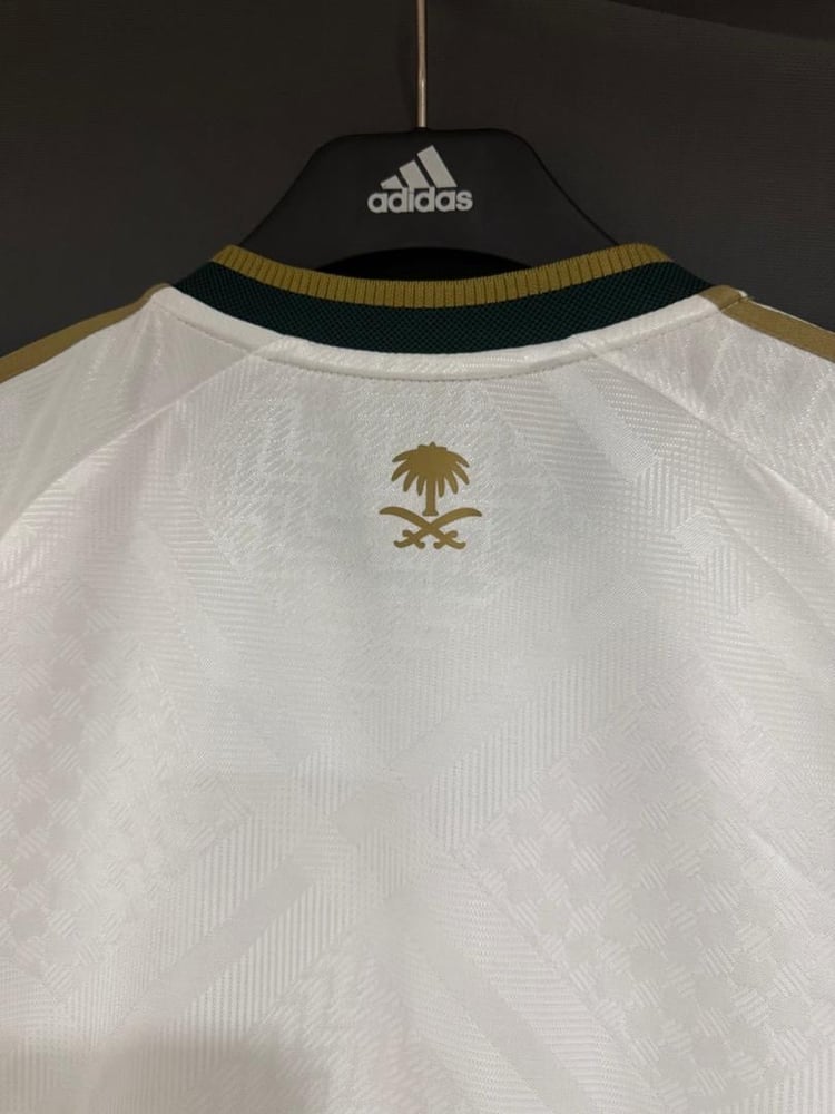 تيشرت المنتخب السعودي الثاني 25-26