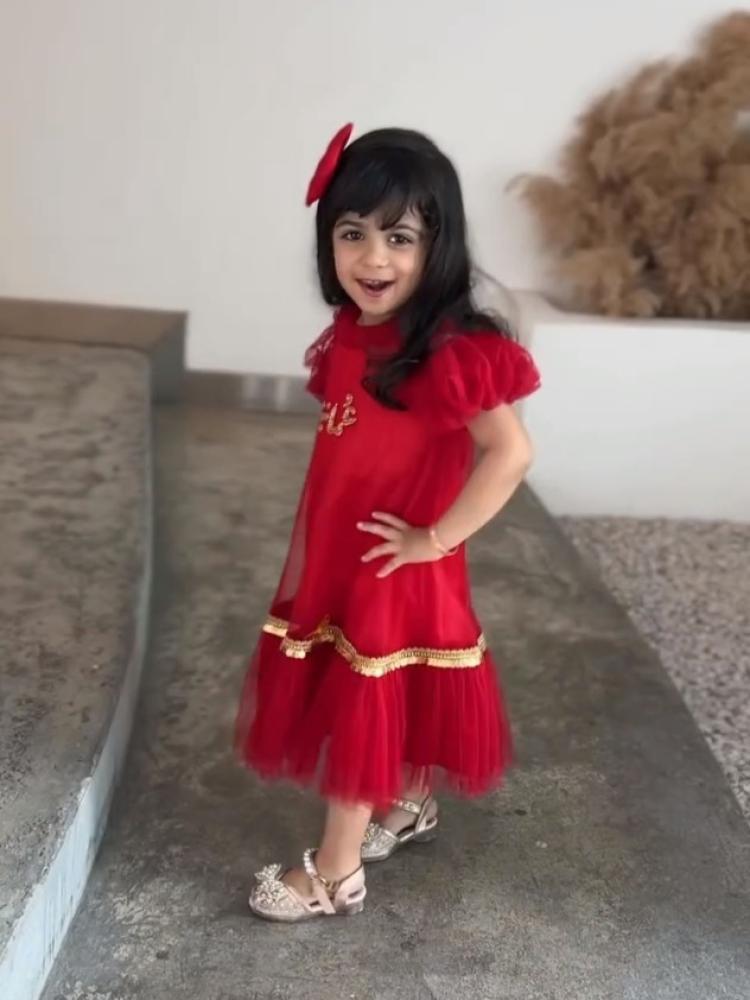فستان الوطني عمانية