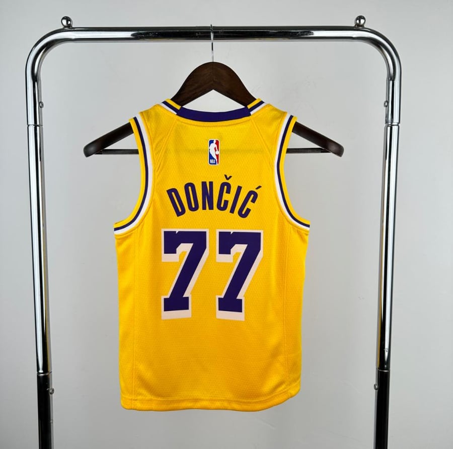 ليكرز DONCIC