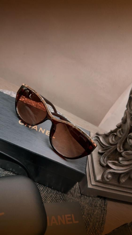 نظارة CHANEL الفاخرة