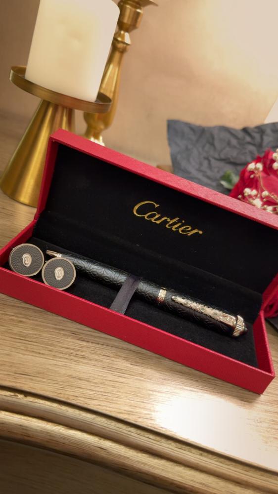 طقم Cartier الفاخر