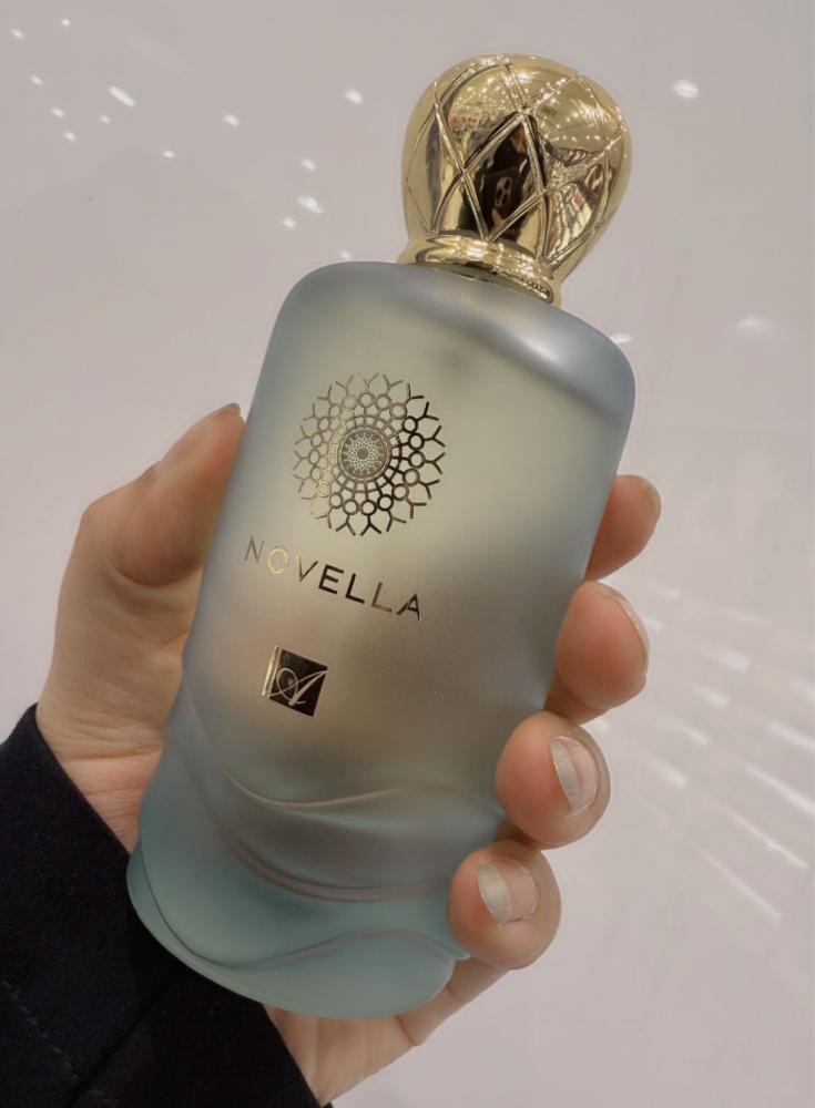 عطر NOVELLA فخم وجذاب