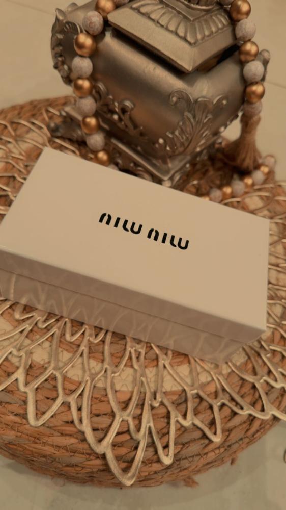 نظارة MIUMIU الأنيقة