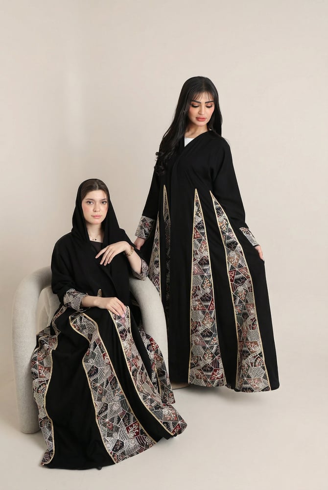 عباية "نقوش"