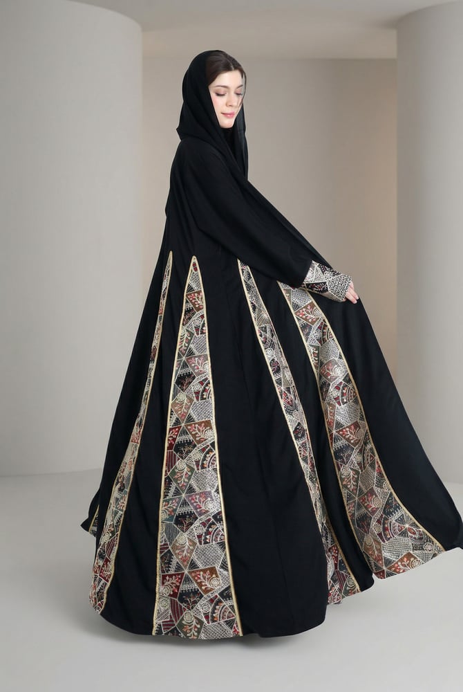 عباية "نقوش"