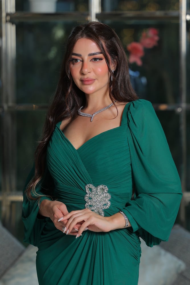 فستان سهرة ناعم ماسك بخط عنق على شكل قلب مزين بكريستال - LR