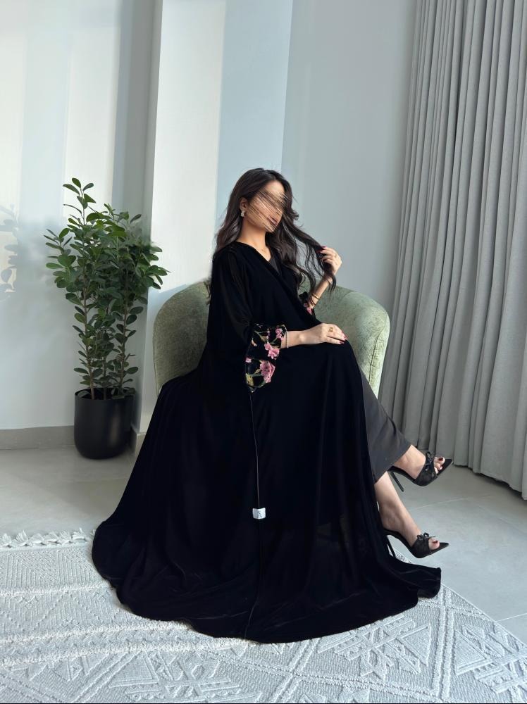 عبايه نسائي جديد