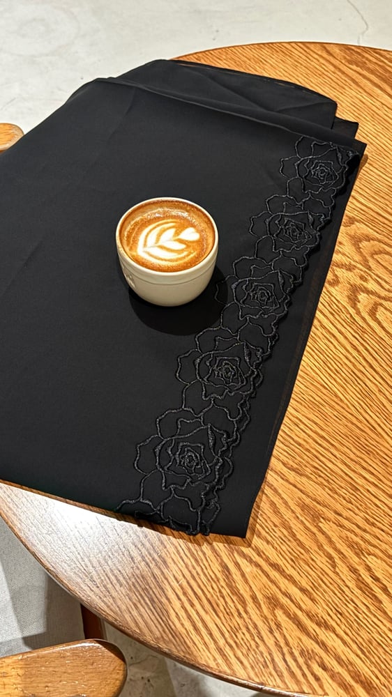 طرحه تطريز اسود مطفي