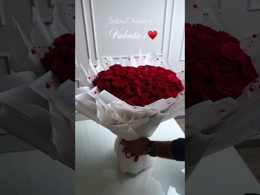 بوكيه ورد احمر&ابيض