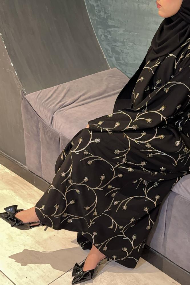 تطريز ذهبي