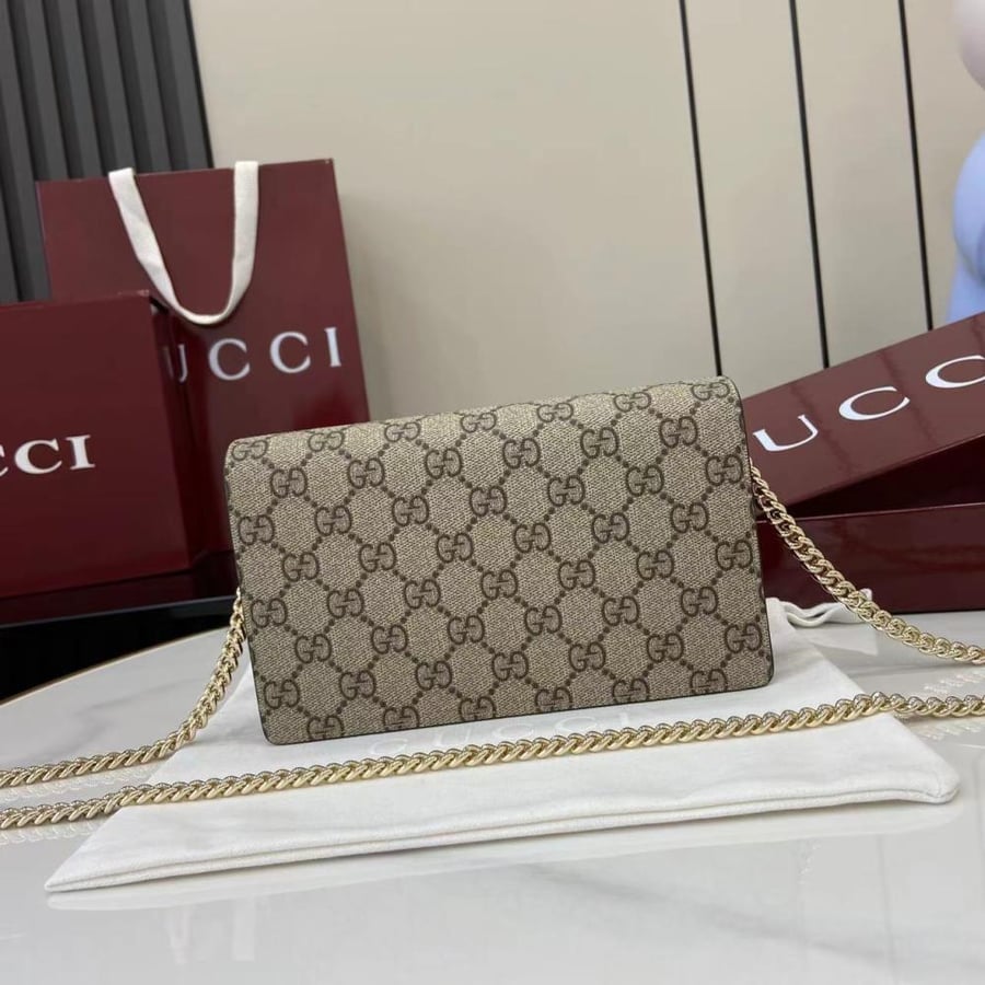 Gucci GG Marmont chain wallet