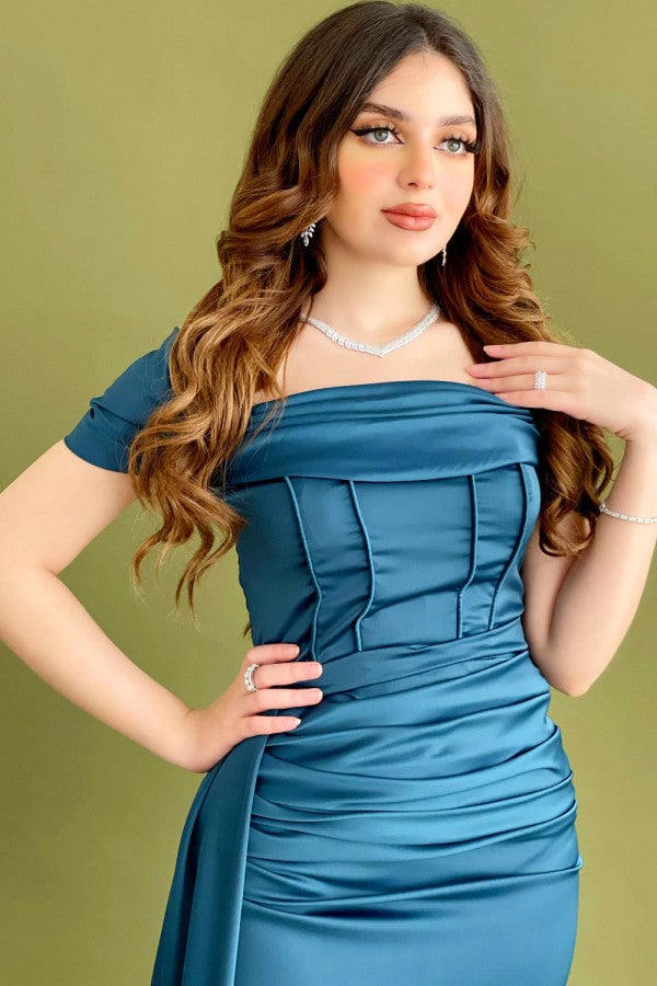 فستان ستان سهره لون بترولي