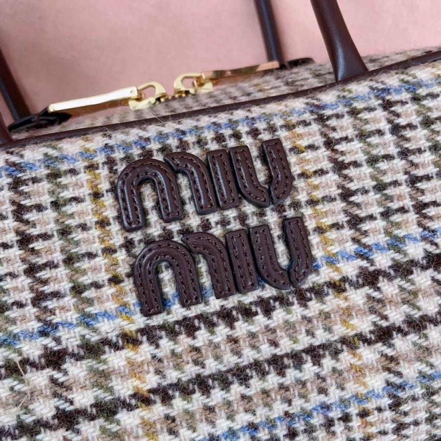 MiuMiu- Master Quality