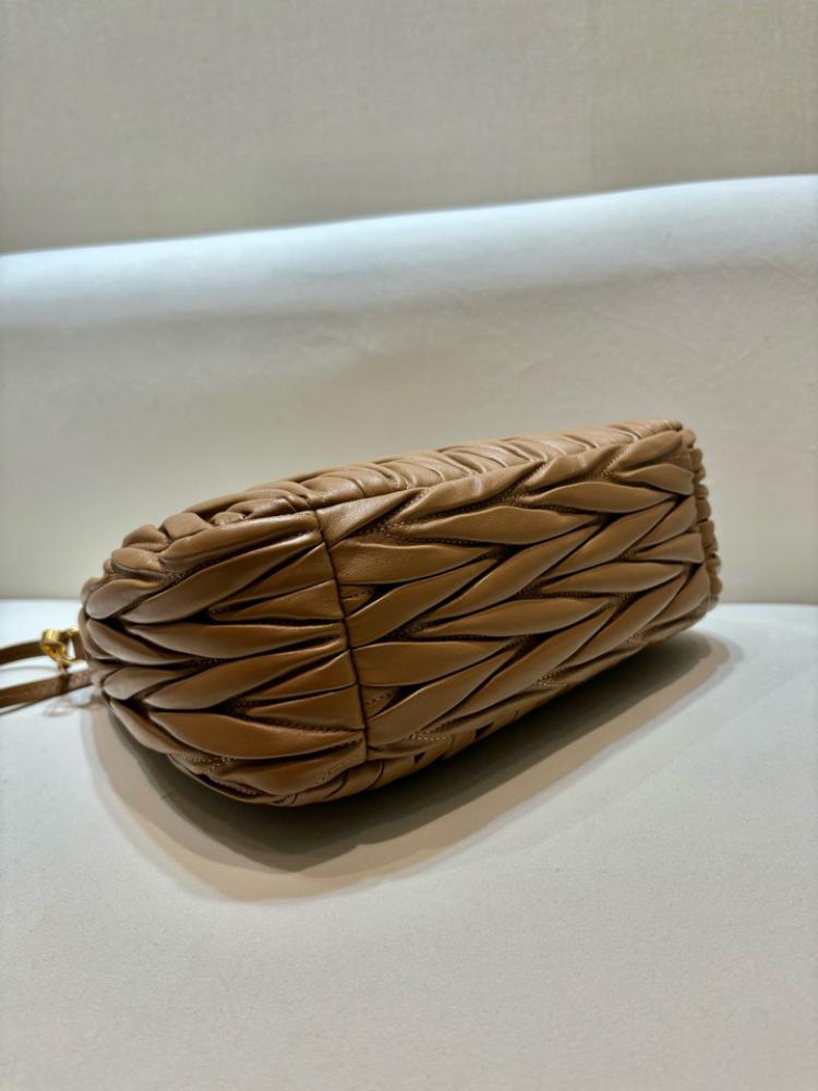 MiuMiu Wander- Master Quality