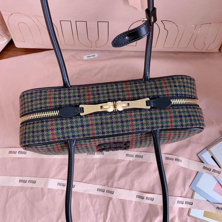 MiuMiu- Master Quality