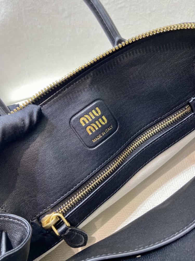 MiuMiu Aventure- Master Quality