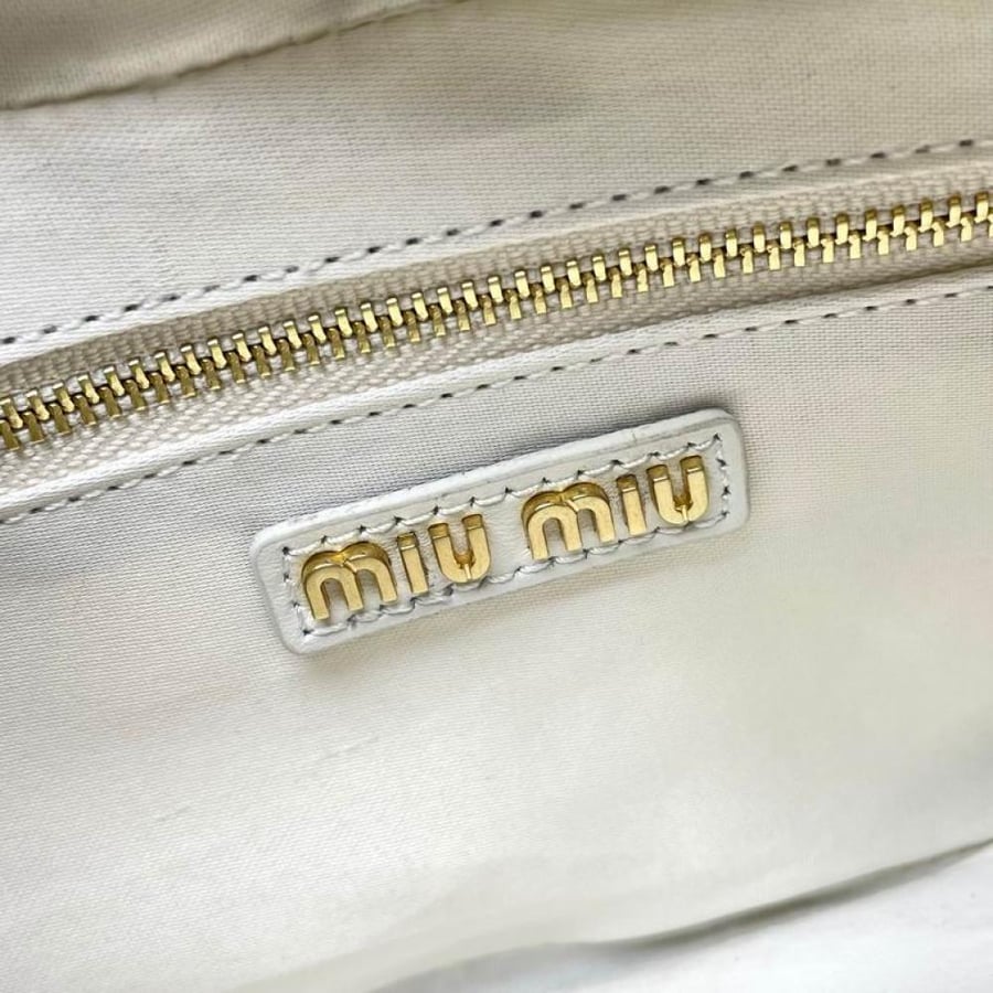 MiuMiu- Master Quality