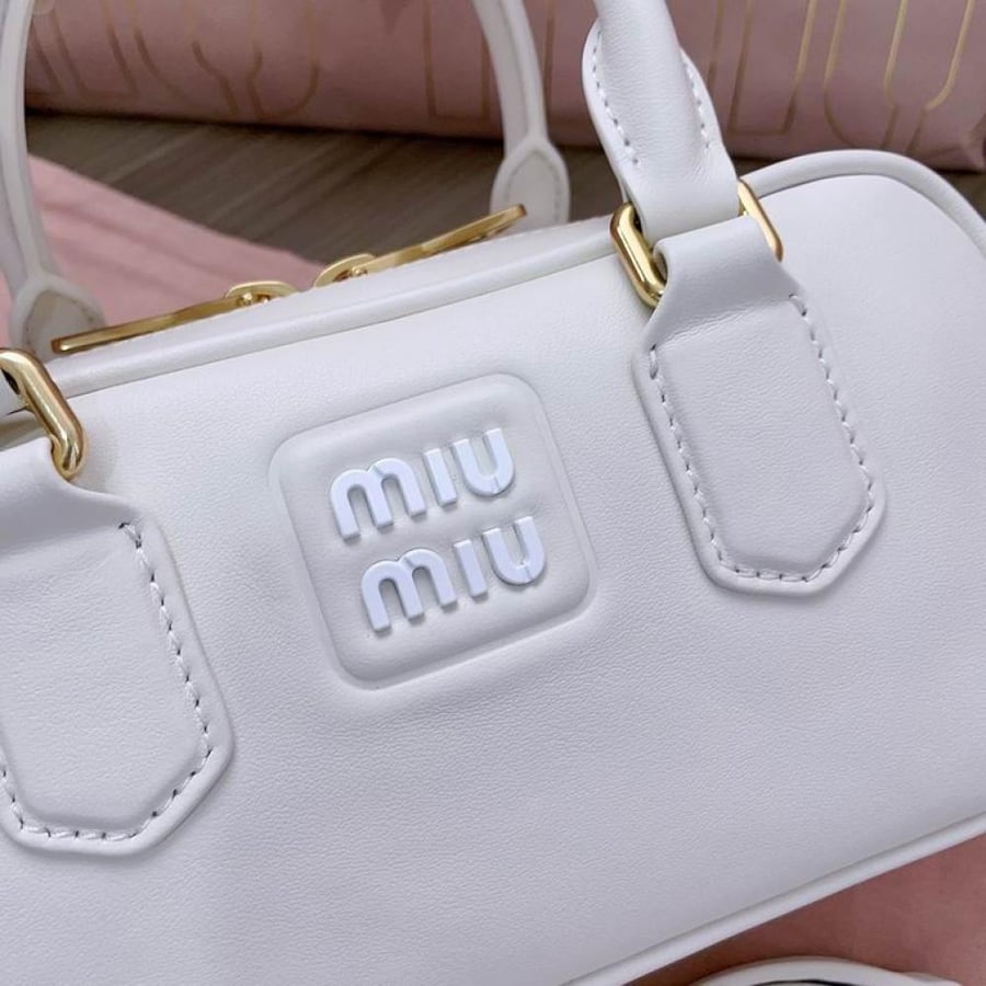 MiuMiu- Master Quality