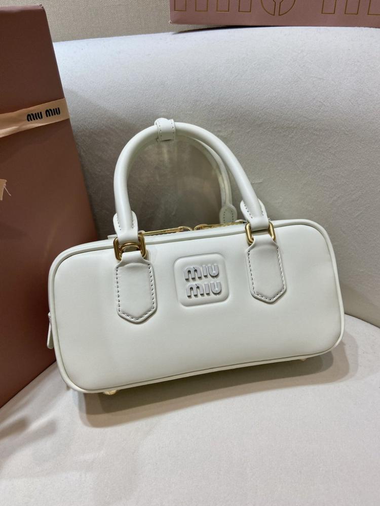 MiuMiu- Master Quality