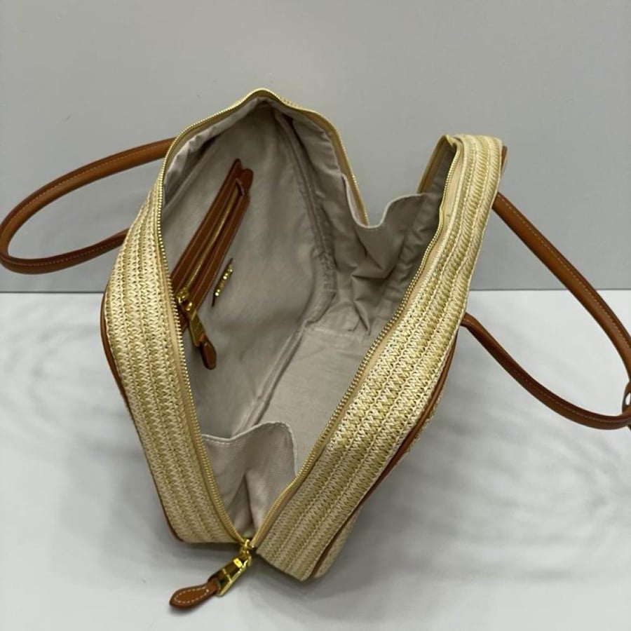 MiuMiu- Master Quality