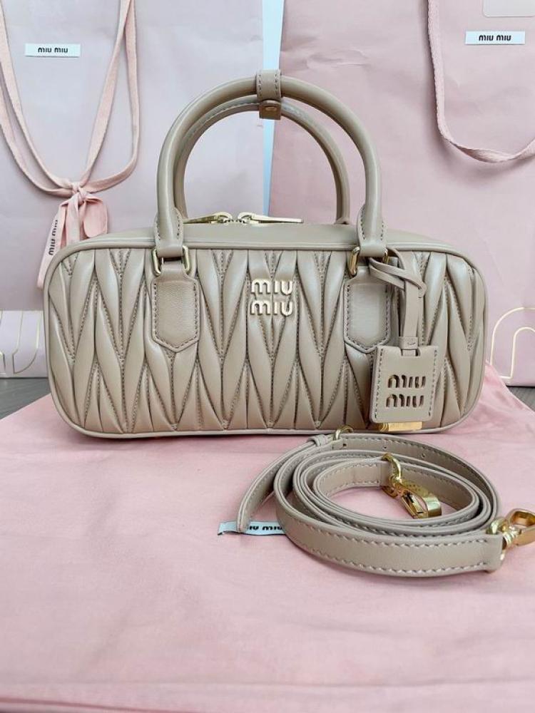 MiuMiu- Master Quality