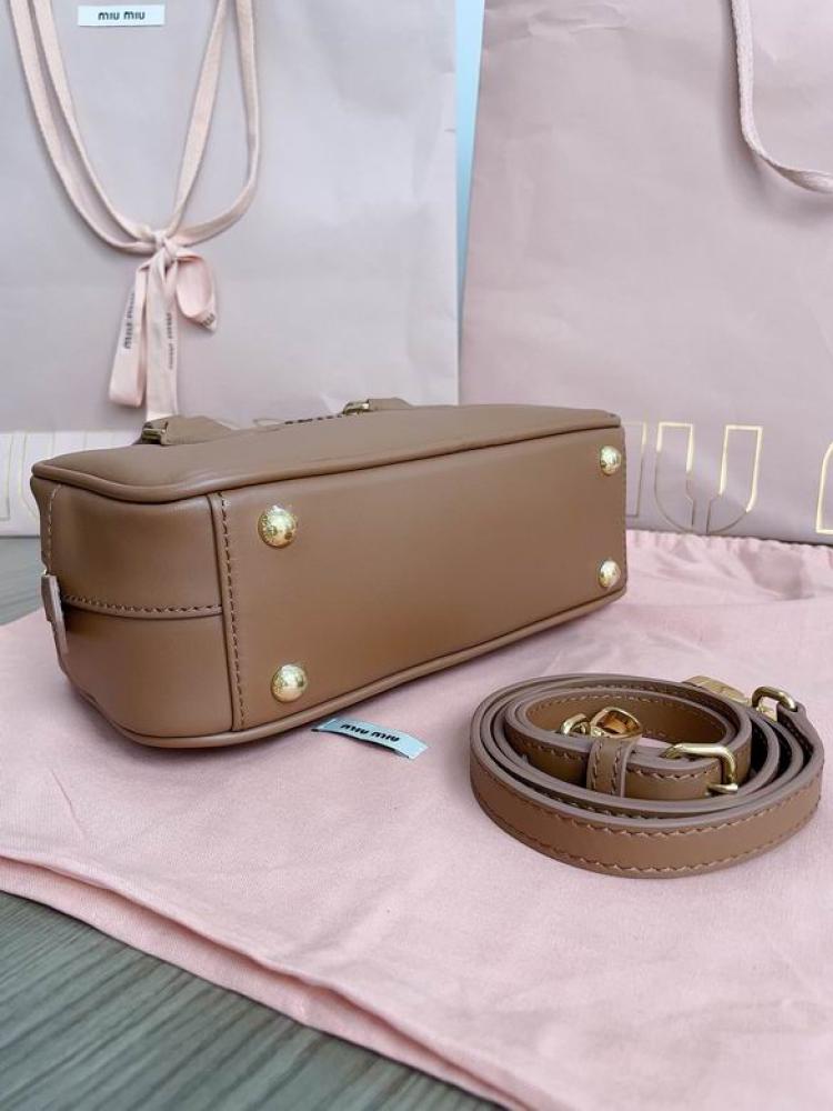 MiuMiu- Master Quality
