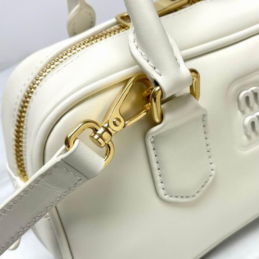 MiuMiu- Master Quality