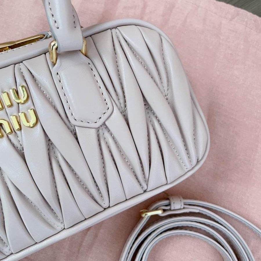MiuMiu- Master Quality