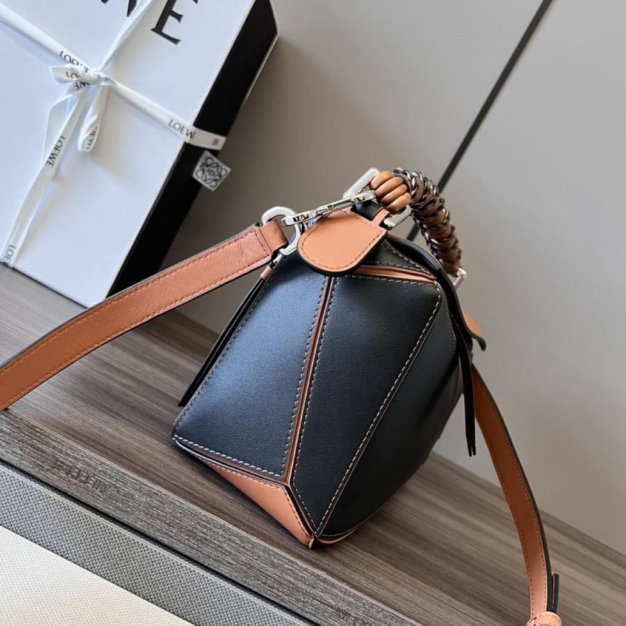Loewe Shoulder Bag- Master Quality