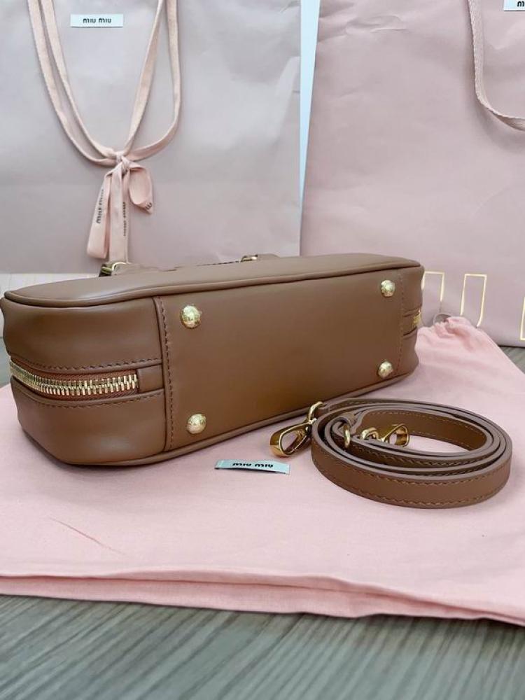 MiuMiu- Master Quality