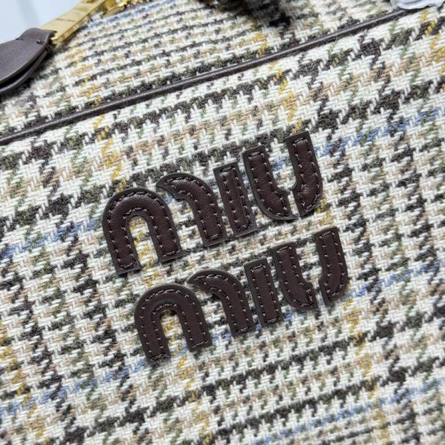 MiuMiu- Master Quality